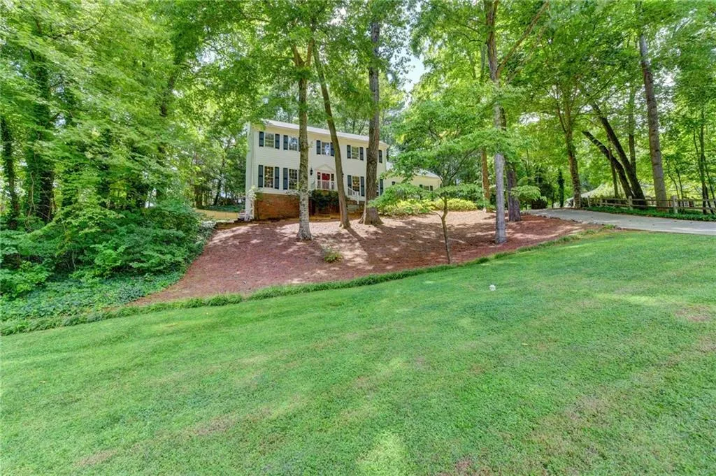 295 Mark Trail, Sandy Springs, Georgia 30328, 4 Bedrooms Bedrooms, ,2 BathroomsBathrooms,Residential,Sold,295 Mark Trail,6606515