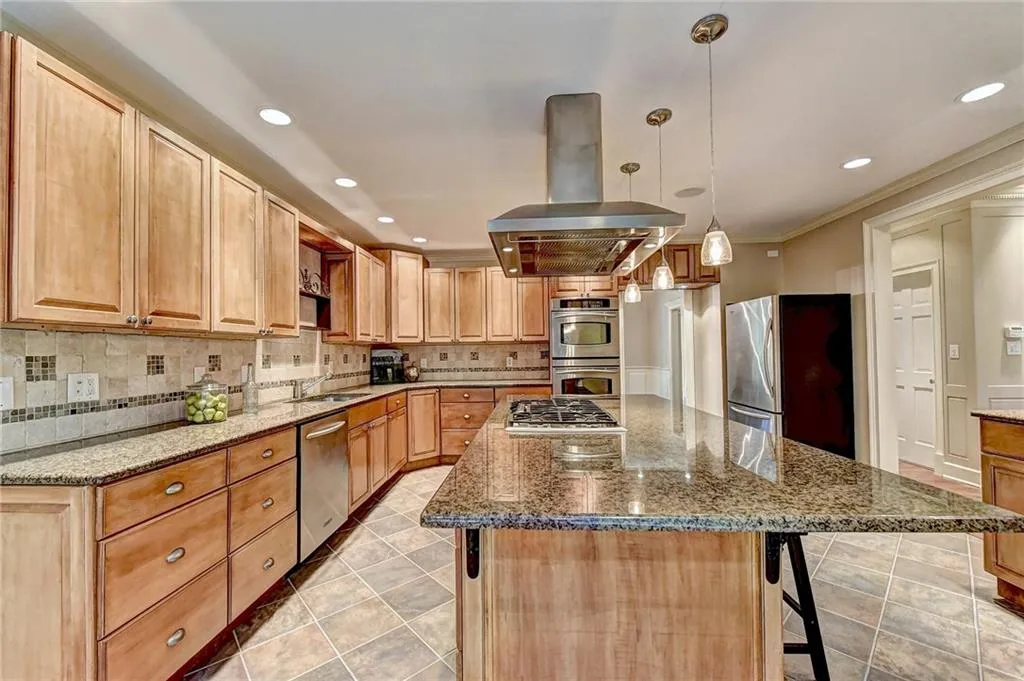 295 Mark Trail, Sandy Springs, Georgia 30328, 4 Bedrooms Bedrooms, ,2 BathroomsBathrooms,Residential,Sold,295 Mark Trail,6606515
