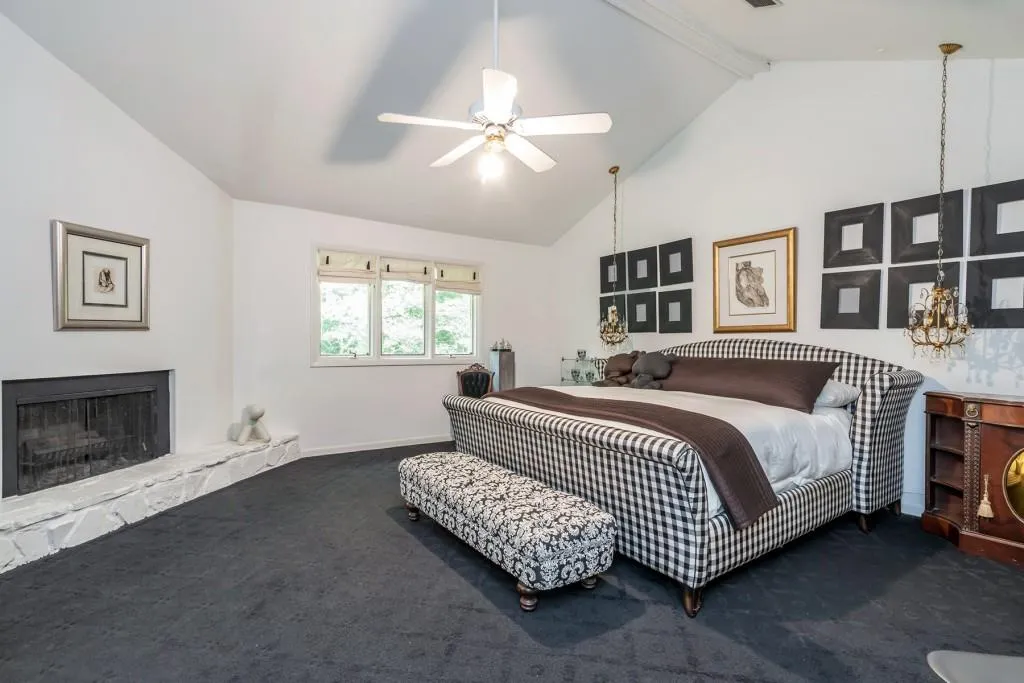 105 Inland Drive, Atlanta, Georgia 30342, 4 Bedrooms Bedrooms, ,4 BathroomsBathrooms,Residential,Sold,105 Inland Drive,6737116