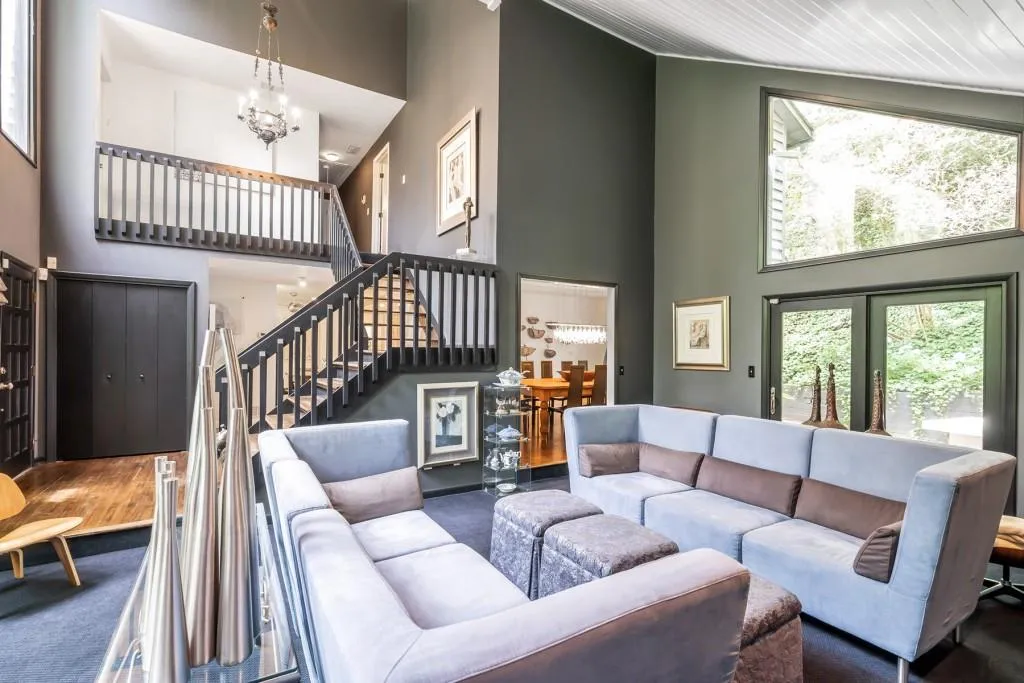 105 Inland Drive, Atlanta, Georgia 30342, 4 Bedrooms Bedrooms, ,4 BathroomsBathrooms,Residential,Sold,105 Inland Drive,6737116