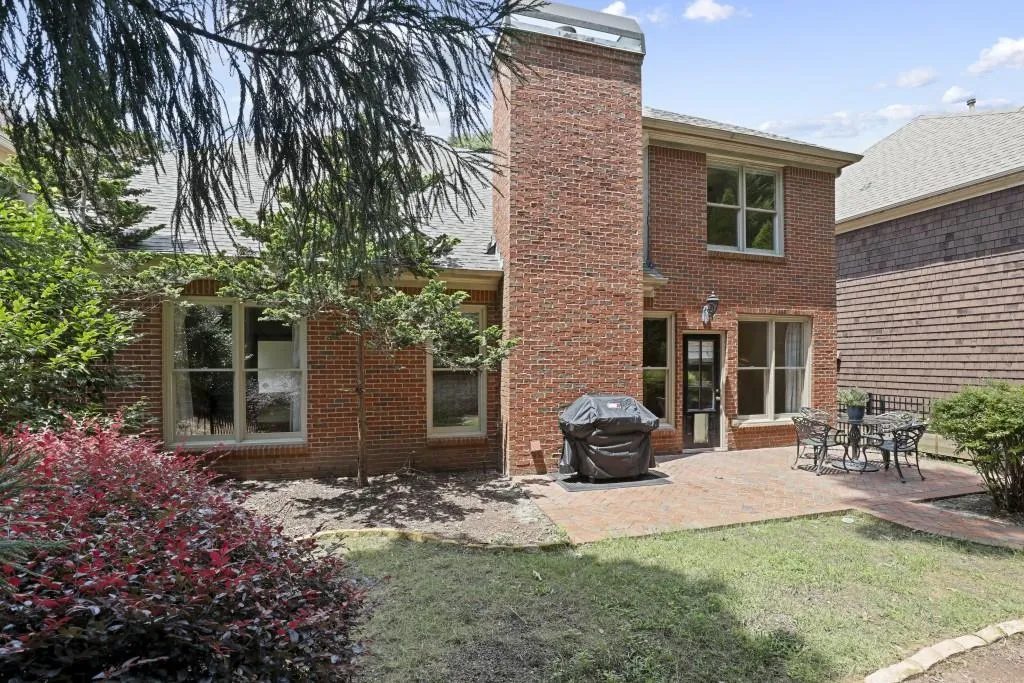 6330 Glen Oaks Lane, Atlanta, Georgia 30328, 4 Bedrooms Bedrooms, ,3 BathroomsBathrooms,Residential,Sold,6330 Glen Oaks Lane,6927444