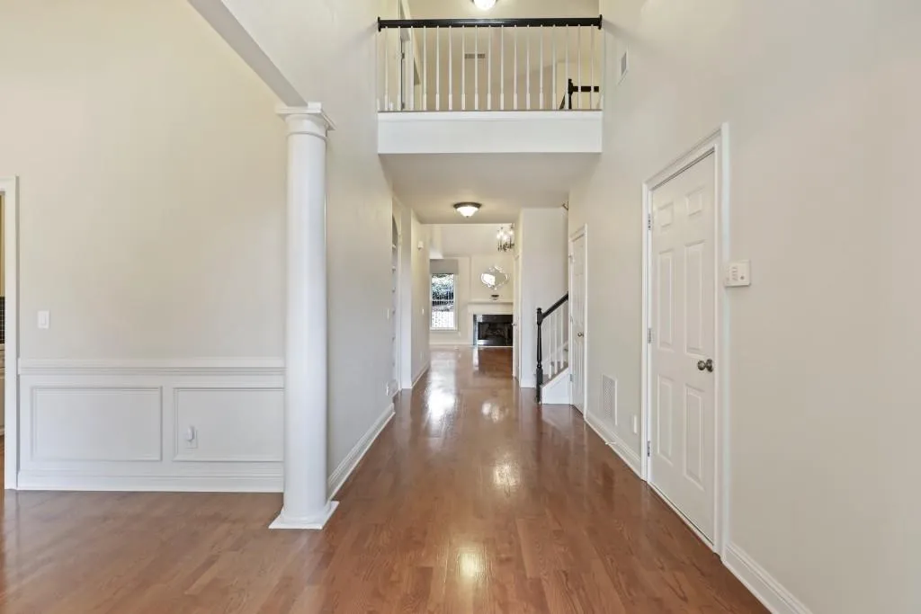 6330 Glen Oaks Lane, Atlanta, Georgia 30328, 4 Bedrooms Bedrooms, ,3 BathroomsBathrooms,Residential,Sold,6330 Glen Oaks Lane,6927444