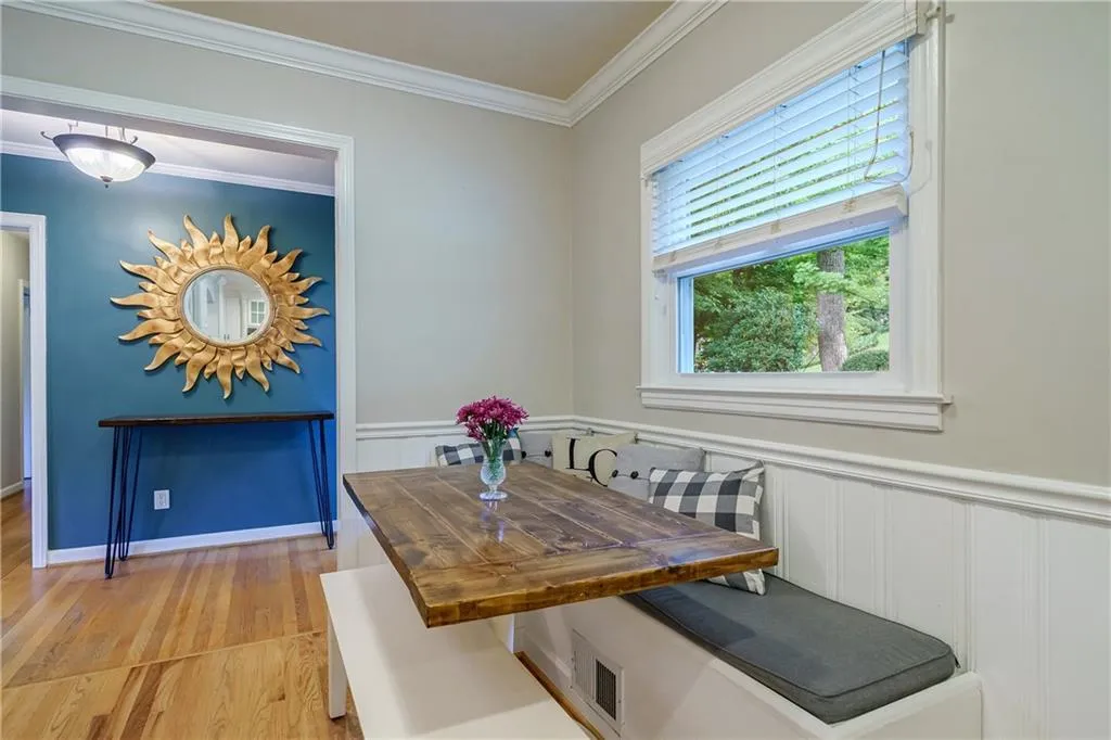 840 Starlight Drive, Atlanta, Georgia 30342, 4 Bedrooms Bedrooms, ,3 BathroomsBathrooms,Residential,Sold,840 Starlight Drive,7248616