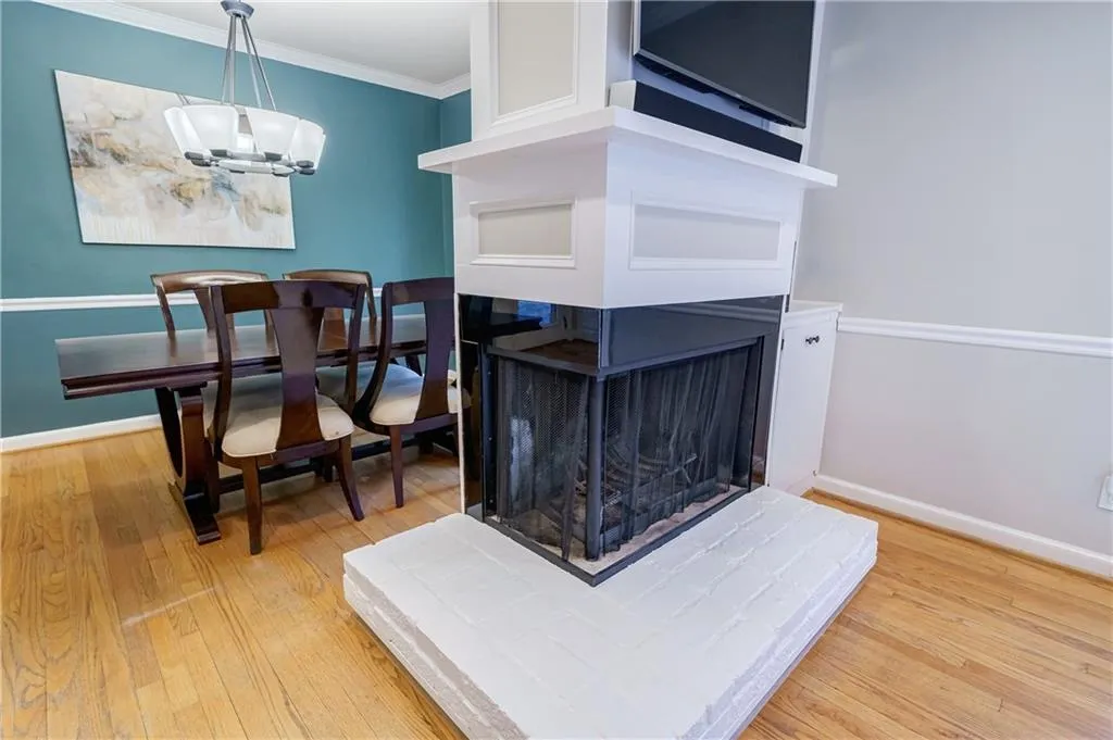 840 Starlight Drive, Atlanta, Georgia 30342, 4 Bedrooms Bedrooms, ,3 BathroomsBathrooms,Residential,Sold,840 Starlight Drive,7248616