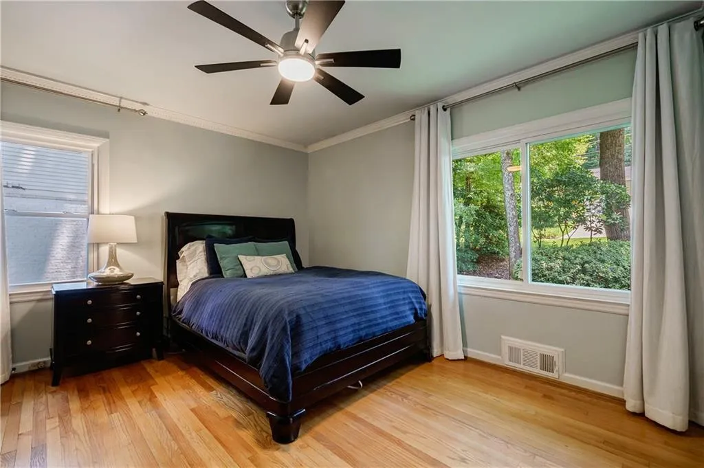 840 Starlight Drive, Atlanta, Georgia 30342, 4 Bedrooms Bedrooms, ,3 BathroomsBathrooms,Residential,Sold,840 Starlight Drive,7248616