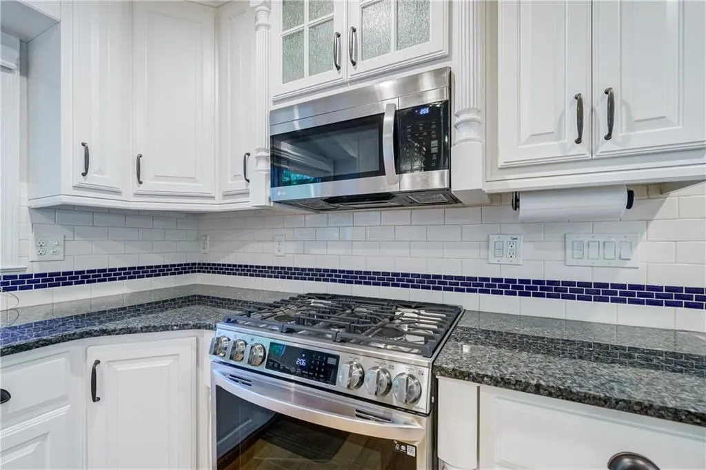 840 Starlight Drive, Atlanta, Georgia 30342, 4 Bedrooms Bedrooms, ,3 BathroomsBathrooms,Residential,Sold,840 Starlight Drive,7248616