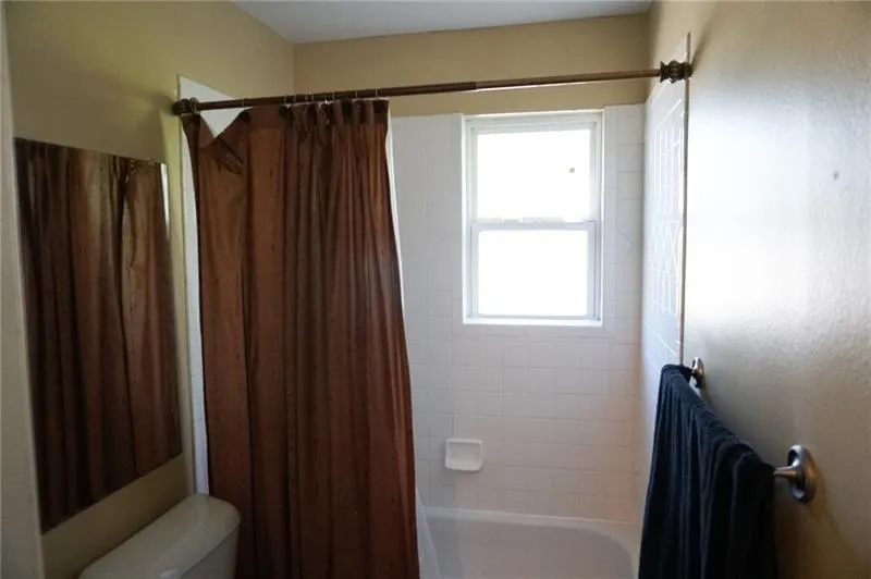 6940 Roswell Road Ne Unit 1b, Atlanta, Georgia 30328, 2 Bedrooms Bedrooms, ,1 BathroomBathrooms,Residential,Sold,6940 Roswell Road Ne Unit 1b,6756838