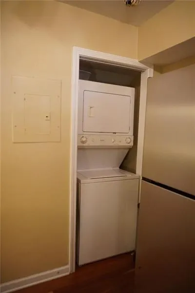 6940 Roswell Road Ne Unit 1b, Atlanta, Georgia 30328, 2 Bedrooms Bedrooms, ,1 BathroomBathrooms,Residential,Sold,6940 Roswell Road Ne Unit 1b,6756838