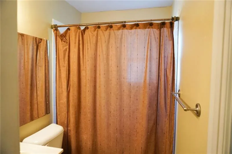 6940 Roswell Road Ne Unit 1b, Atlanta, Georgia 30328, 2 Bedrooms Bedrooms, ,1 BathroomBathrooms,Residential,Sold,6940 Roswell Road Ne Unit 1b,6756838