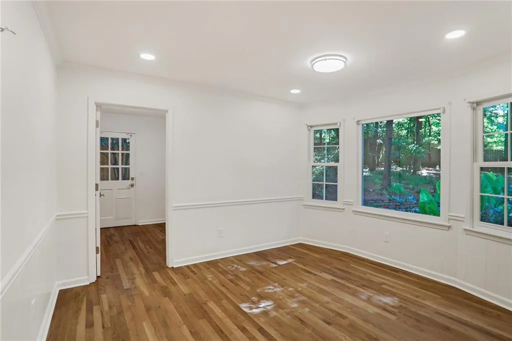 5525 Shiver Summit, Atlanta, Georgia 30342, 4 Bedrooms Bedrooms, ,3 BathroomsBathrooms,Residential,Sold,5525 Shiver Summit,7396989