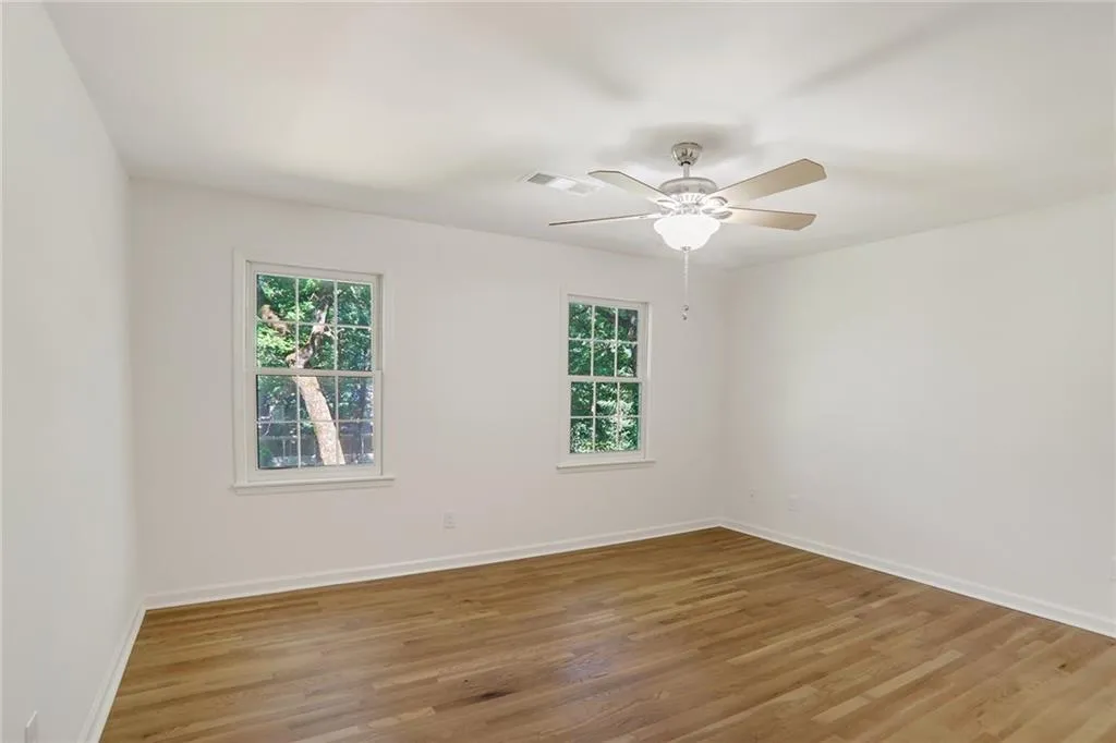 5525 Shiver Summit, Atlanta, Georgia 30342, 4 Bedrooms Bedrooms, ,3 BathroomsBathrooms,Residential,Sold,5525 Shiver Summit,7396989