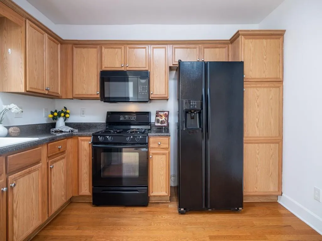 7500 Roswell Road Unit 121, Sandy Springs, Georgia 30350, 3 Bedrooms Bedrooms, ,2 BathroomsBathrooms,Residential,Sold,7500 Roswell Road Unit 121,7236225 7500 Roswell Road Unit 121, Sandy Springs, Georgia 30350, 3 Bedrooms Bedrooms, ,2 BathroomsBathrooms,Residential,Sold,7500 Roswell Road Unit 121,7236225