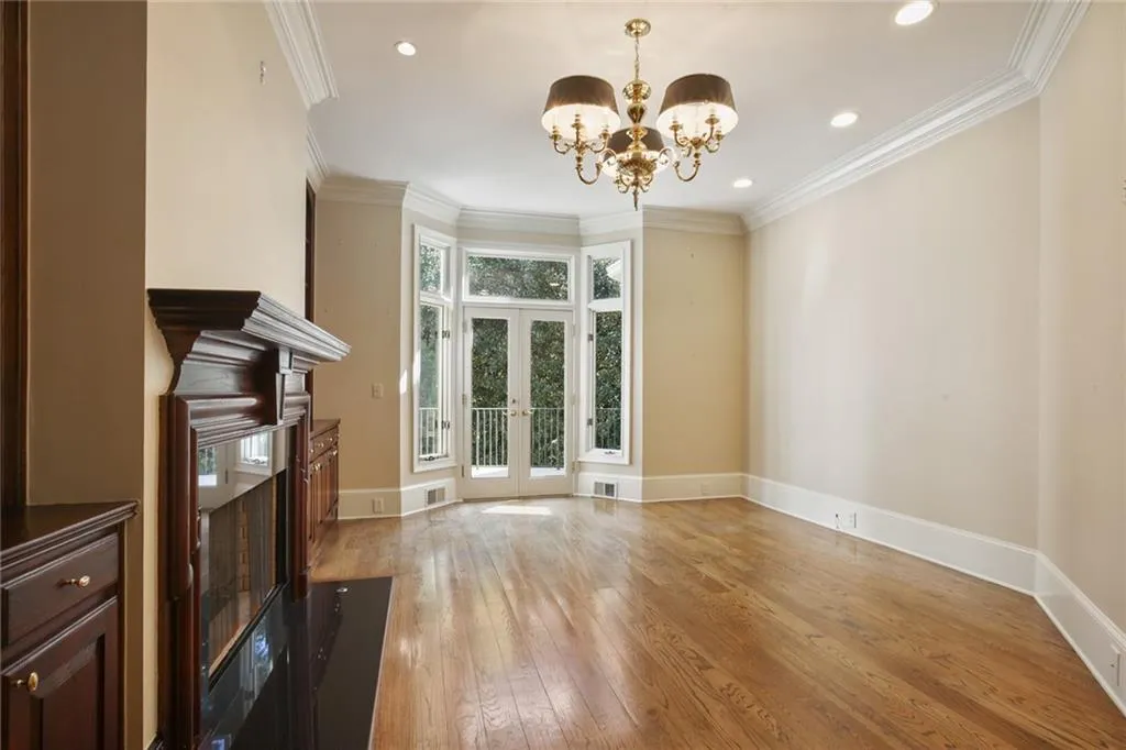 310 Wilderlake Court, Sandy Springs, Georgia 30328, 5 Bedrooms Bedrooms, ,7 BathroomsBathrooms,Residential,Sold,310 Wilderlake Court,6881157