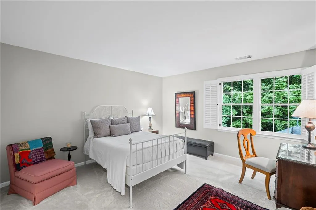 7750 Landowne Drive, Atlanta, Georgia 30350, 6 Bedrooms Bedrooms, ,4 BathroomsBathrooms,Residential,For Sale,7750 Landowne Drive,7635081