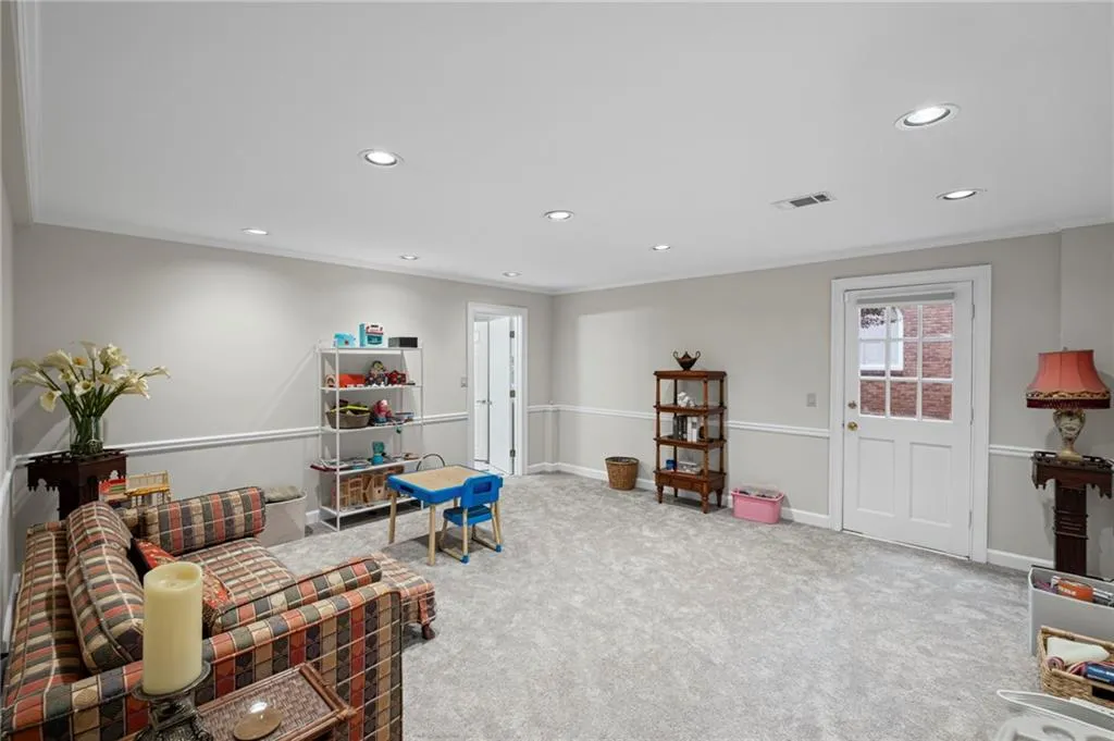 7750 Landowne Drive, Atlanta, Georgia 30350, 6 Bedrooms Bedrooms, ,4 BathroomsBathrooms,Residential,For Sale,7750 Landowne Drive,7635081