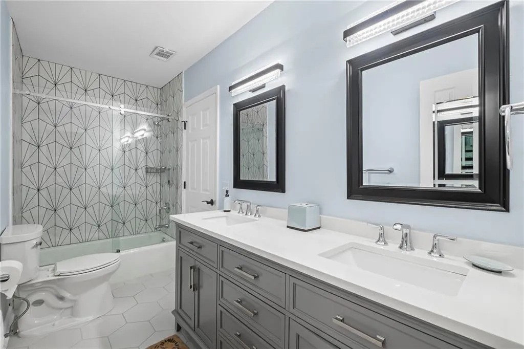 7750 Landowne Drive, Atlanta, Georgia 30350, 6 Bedrooms Bedrooms, ,4 BathroomsBathrooms,Residential,For Sale,7750 Landowne Drive,7635081