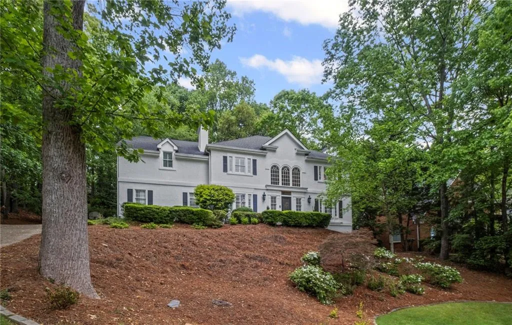 7750 Landowne Drive, Atlanta, Georgia 30350, 6 Bedrooms Bedrooms, ,4 BathroomsBathrooms,Residential,For Sale,7750 Landowne Drive,7635081