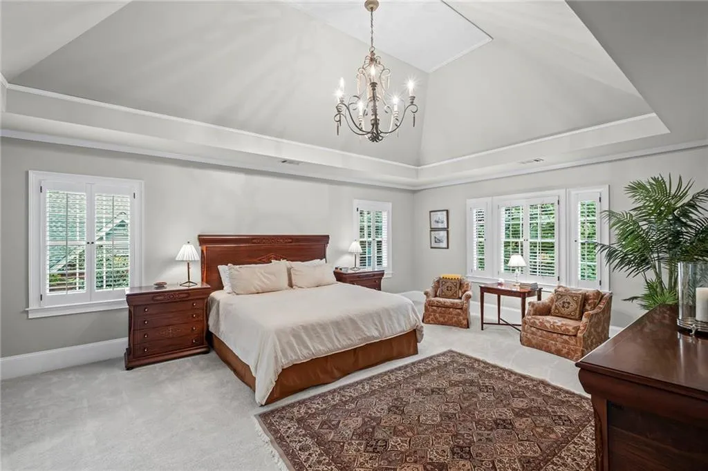 7750 Landowne Drive, Atlanta, Georgia 30350, 6 Bedrooms Bedrooms, ,4 BathroomsBathrooms,Residential,For Sale,7750 Landowne Drive,7635081