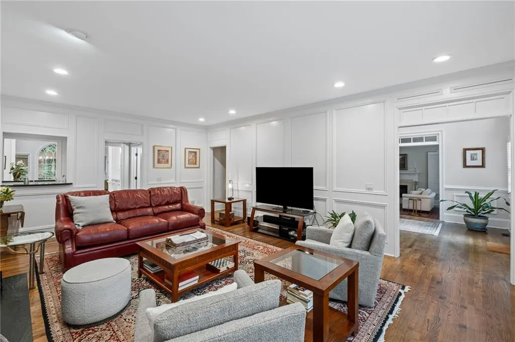 7750 Landowne Drive, Atlanta, Georgia 30350, 6 Bedrooms Bedrooms, ,4 BathroomsBathrooms,Residential,For Sale,7750 Landowne Drive,7635081