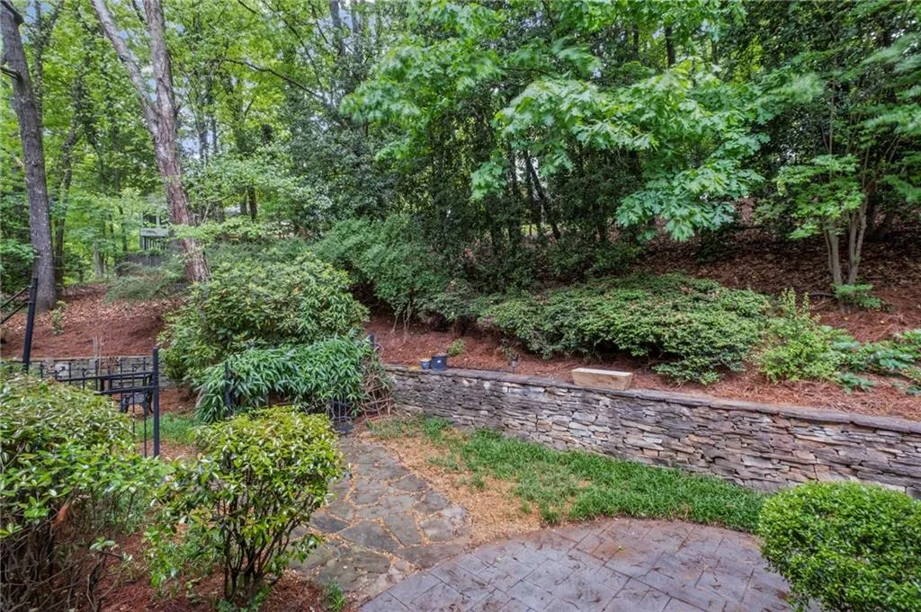 7750 Landowne Drive, Atlanta, Georgia 30350, 6 Bedrooms Bedrooms, ,4 BathroomsBathrooms,Residential,For Sale,7750 Landowne Drive,7635081