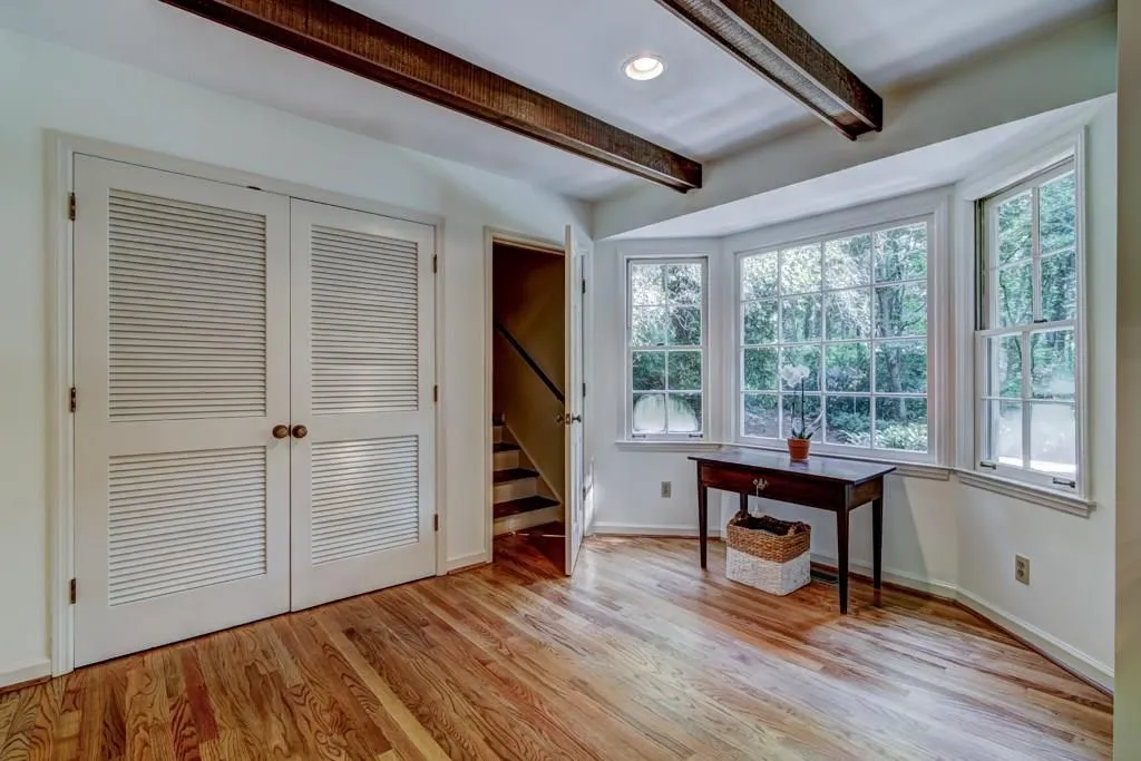 7125 Duncourtney Drive, Atlanta, Georgia 30328, 5 Bedrooms Bedrooms, ,2 BathroomsBathrooms,Residential,Sold,7125 Duncourtney Drive,5897240