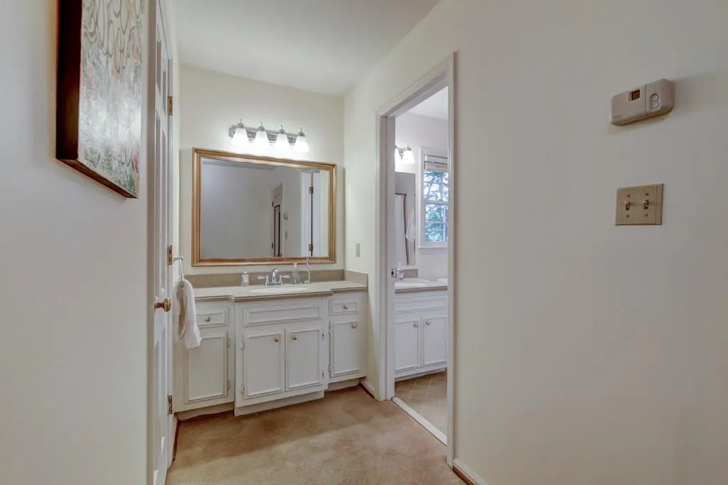 7125 Duncourtney Drive, Atlanta, Georgia 30328, 5 Bedrooms Bedrooms, ,2 BathroomsBathrooms,Residential,Sold,7125 Duncourtney Drive,5897240