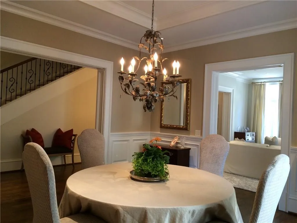 2440 Peachtree Road Nw Unit 7, Atlanta, Georgia 30305, 3 Bedrooms Bedrooms, ,5 BathroomsBathrooms,Residential,Sold,2440 Peachtree Road Nw Unit 7,5676388