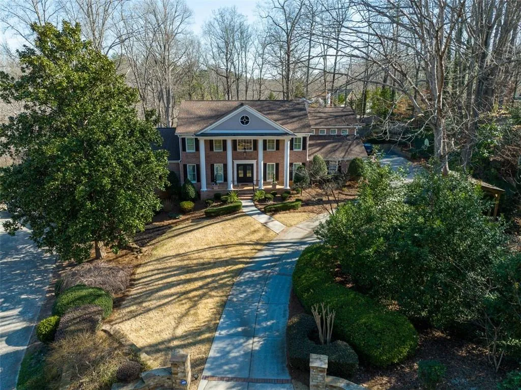 675 River Chase Ridge, Sandy Springs, Georgia 30328, 5 Bedrooms Bedrooms, ,5 BathroomsBathrooms,Residential,Sold,675 River Chase Ridge,7001664