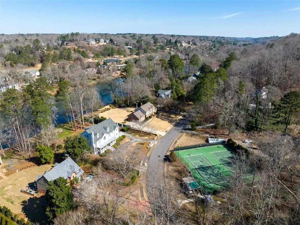 675 River Chase Ridge, Sandy Springs, Georgia 30328, 5 Bedrooms Bedrooms, ,5 BathroomsBathrooms,Residential,Sold,675 River Chase Ridge,7001664