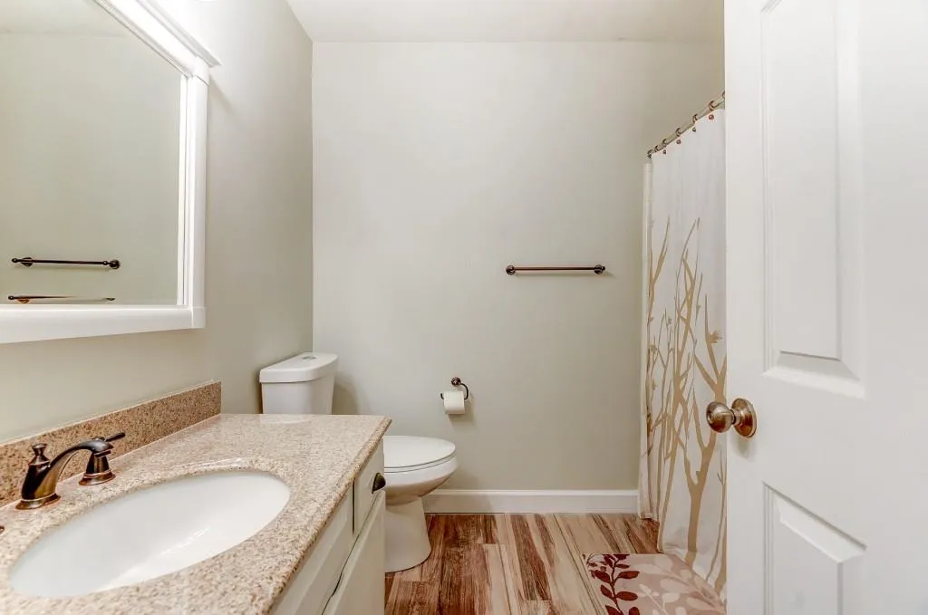 7500 Roswell Road Unit 120, Sandy Springs, Georgia 30350, 3 Bedrooms Bedrooms, ,2 BathroomsBathrooms,Residential,Sold,7500 Roswell Road Unit 120,5919971