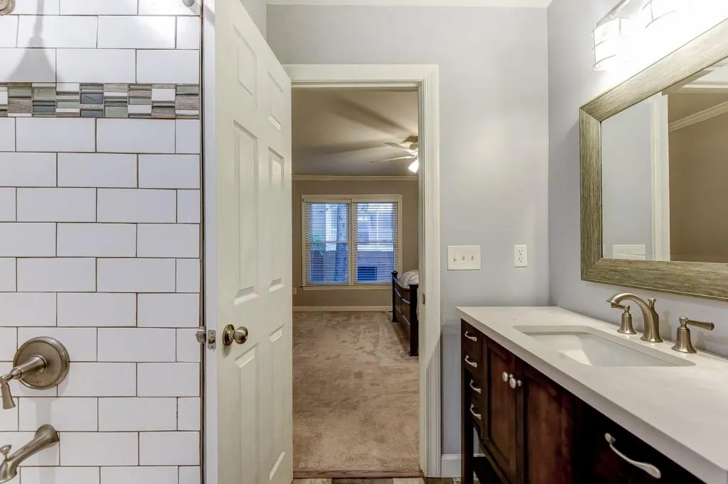 7500 Roswell Road Unit 120, Sandy Springs, Georgia 30350, 3 Bedrooms Bedrooms, ,2 BathroomsBathrooms,Residential,Sold,7500 Roswell Road Unit 120,5919971