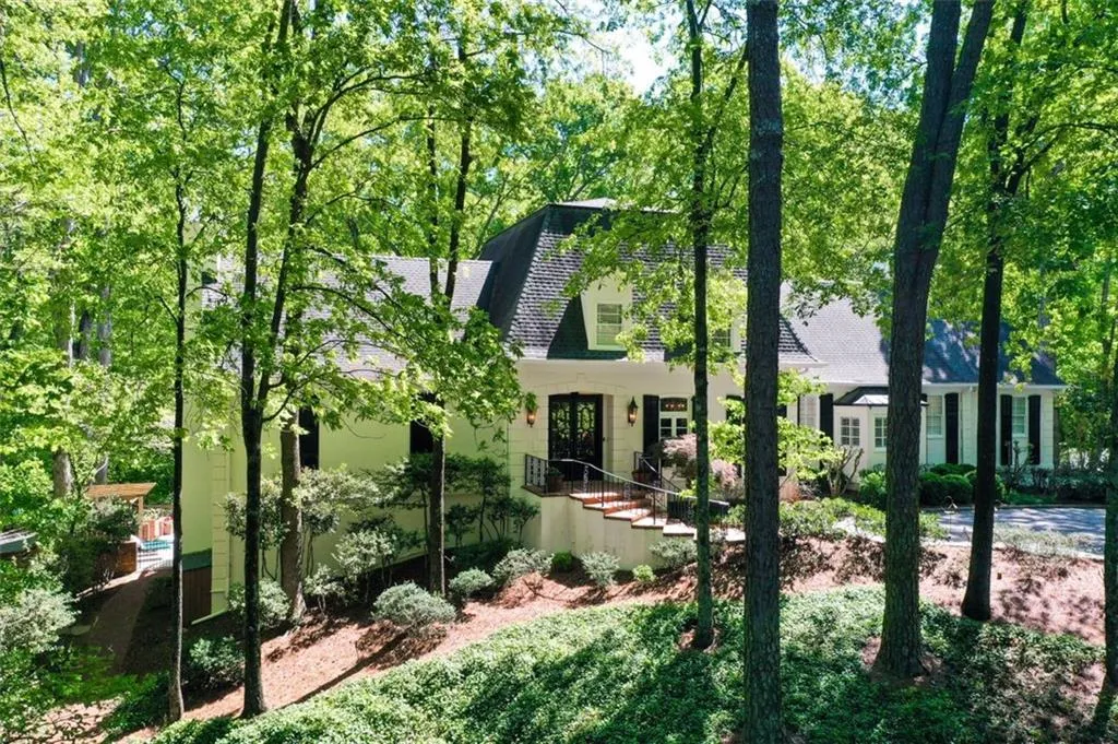 5935 Winterthur Ridge, Sandy Springs, Georgia 30328, 5 Bedrooms Bedrooms, ,4 BathroomsBathrooms,Residential,Sold,5935 Winterthur Ridge,7202795