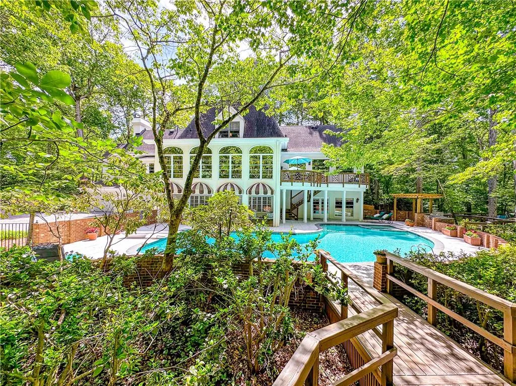 5935 Winterthur Ridge, Sandy Springs, Georgia 30328, 5 Bedrooms Bedrooms, ,4 BathroomsBathrooms,Residential,Sold,5935 Winterthur Ridge,7202795