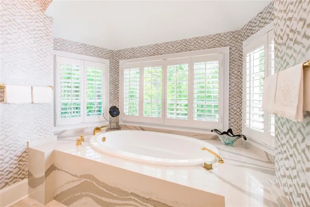 5935 Winterthur Ridge, Sandy Springs, Georgia 30328, 5 Bedrooms Bedrooms, ,4 BathroomsBathrooms,Residential,Sold,5935 Winterthur Ridge,7202795