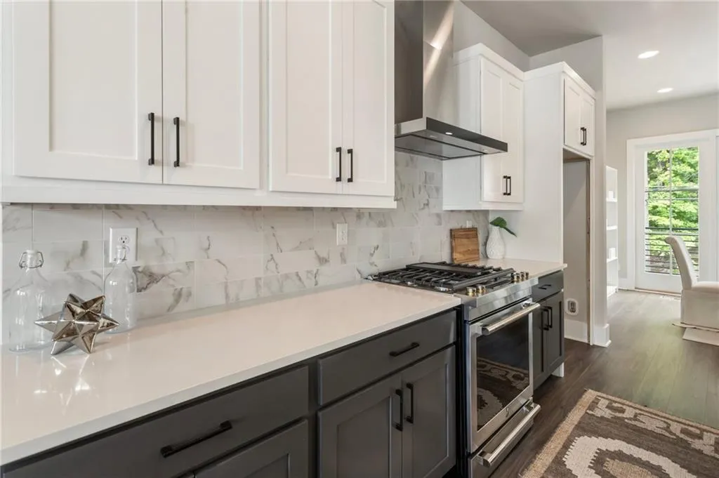 2144 Tidwell Lane Unit 2, Atlanta, Georgia 30318, 4 Bedrooms Bedrooms, ,3 BathroomsBathrooms,Residential,For Sale,2144 Tidwell Lane Unit 2,7576320