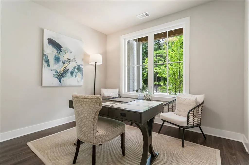 2144 Tidwell Lane Unit 2, Atlanta, Georgia 30318, 4 Bedrooms Bedrooms, ,3 BathroomsBathrooms,Residential,For Sale,2144 Tidwell Lane Unit 2,7576320