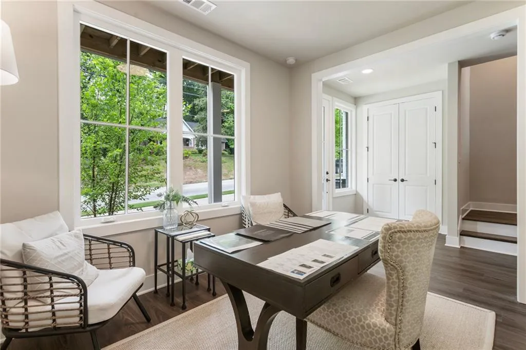 2144 Tidwell Lane Unit 2, Atlanta, Georgia 30318, 4 Bedrooms Bedrooms, ,3 BathroomsBathrooms,Residential,For Sale,2144 Tidwell Lane Unit 2,7576320
