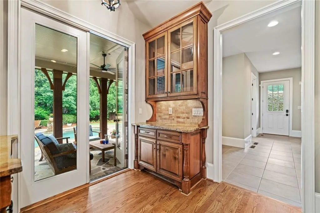 4304 Berkford Circle Ne, Brookhaven, Georgia 30319, 7 Bedrooms Bedrooms, ,7 BathroomsBathrooms,Residential,For Sale,4304 Berkford Circle Ne,7623760