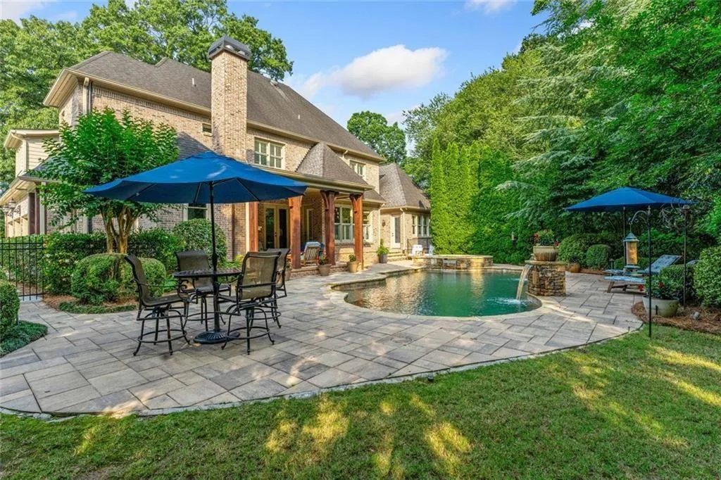 4304 Berkford Circle Ne, Brookhaven, Georgia 30319, 7 Bedrooms Bedrooms, ,7 BathroomsBathrooms,Residential,For Sale,4304 Berkford Circle Ne,7623760
