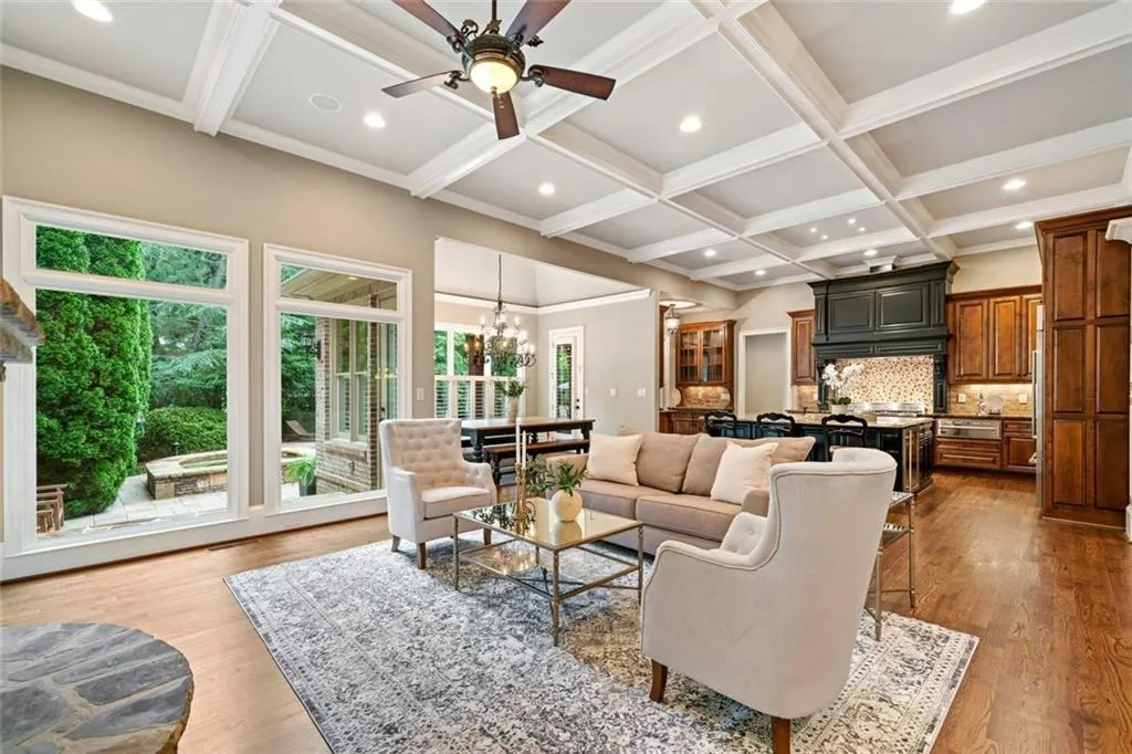 4304 Berkford Circle Ne, Brookhaven, Georgia 30319, 7 Bedrooms Bedrooms, ,7 BathroomsBathrooms,Residential,For Sale,4304 Berkford Circle Ne,7623760