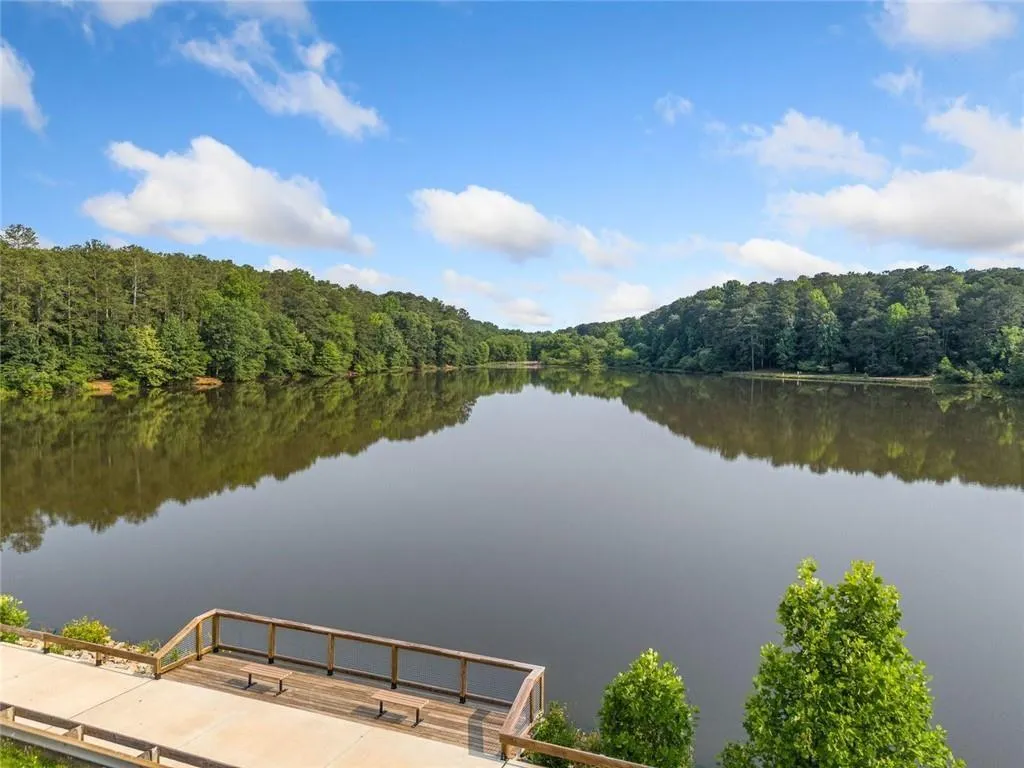 The Lake at Murphey Candler Park offers fishing and is home to Largemouth Bass, Bluegill, Redear Sunfish and Channel Catfish as well as Canada Geese, Mallards and other ducks, turtles and beavers.