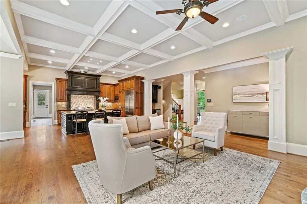 4304 Berkford Circle Ne, Brookhaven, Georgia 30319, 7 Bedrooms Bedrooms, ,7 BathroomsBathrooms,Residential,For Sale,4304 Berkford Circle Ne,7623760