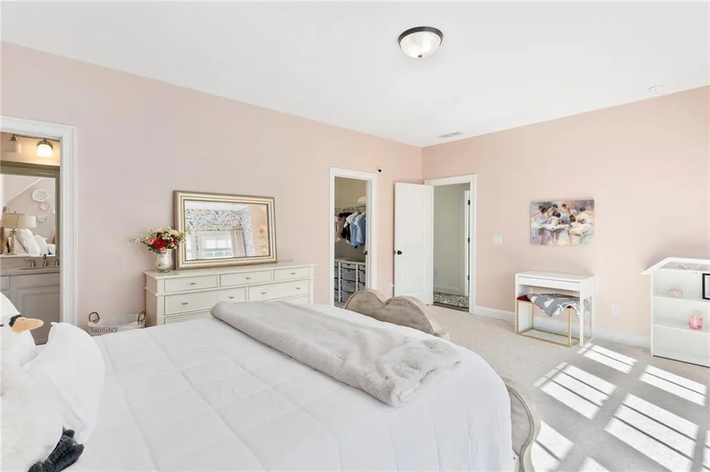 6475 Canopy Drive, Atlanta, Georgia 30328, 5 Bedrooms Bedrooms, ,4 BathroomsBathrooms,Residential,Sold,6475 Canopy Drive,6969816