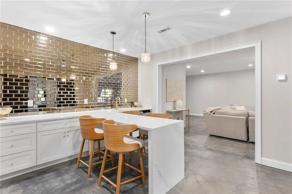 6475 Canopy Drive, Atlanta, Georgia 30328, 5 Bedrooms Bedrooms, ,4 BathroomsBathrooms,Residential,Sold,6475 Canopy Drive,6969816
