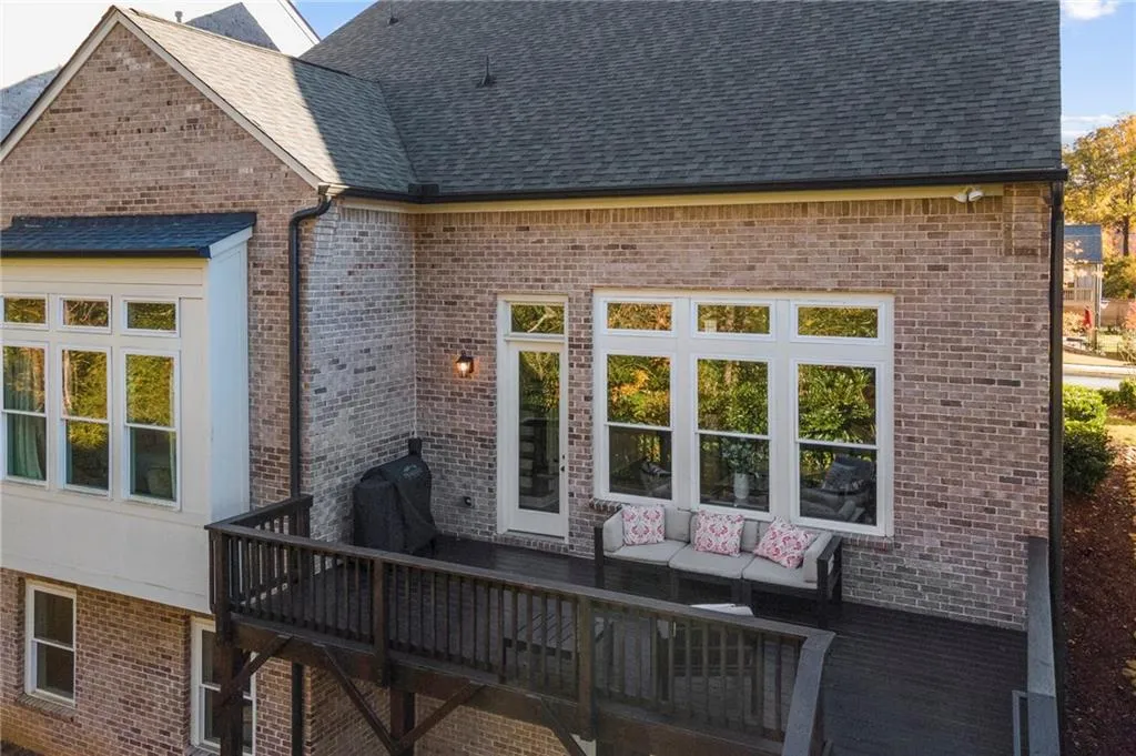 6475 Canopy Drive, Atlanta, Georgia 30328, 5 Bedrooms Bedrooms, ,4 BathroomsBathrooms,Residential,Sold,6475 Canopy Drive,6969816