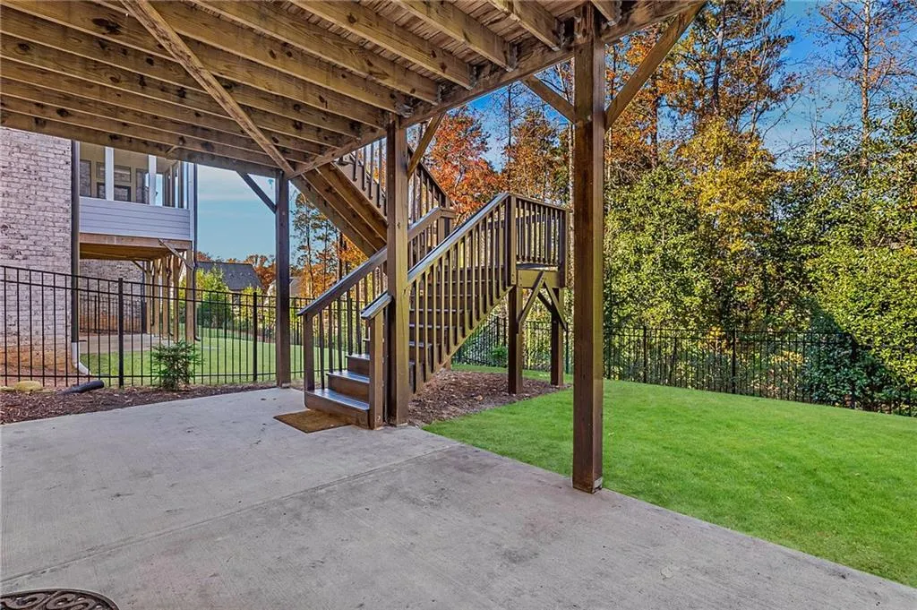 6475 Canopy Drive, Atlanta, Georgia 30328, 5 Bedrooms Bedrooms, ,4 BathroomsBathrooms,Residential,Sold,6475 Canopy Drive,6969816