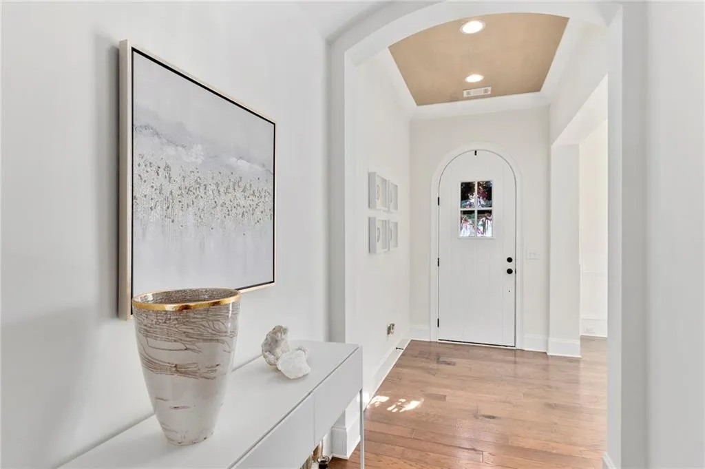 6475 Canopy Drive, Atlanta, Georgia 30328, 5 Bedrooms Bedrooms, ,4 BathroomsBathrooms,Residential,Sold,6475 Canopy Drive,6969816