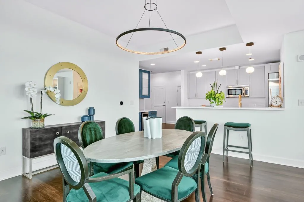 2795 Peachtree Road Ne Unit 1801, Atlanta, Georgia 30305, 2 Bedrooms Bedrooms, ,2 BathroomsBathrooms,Residential,For Sale,2795 Peachtree Road Ne Unit 1801,7627526