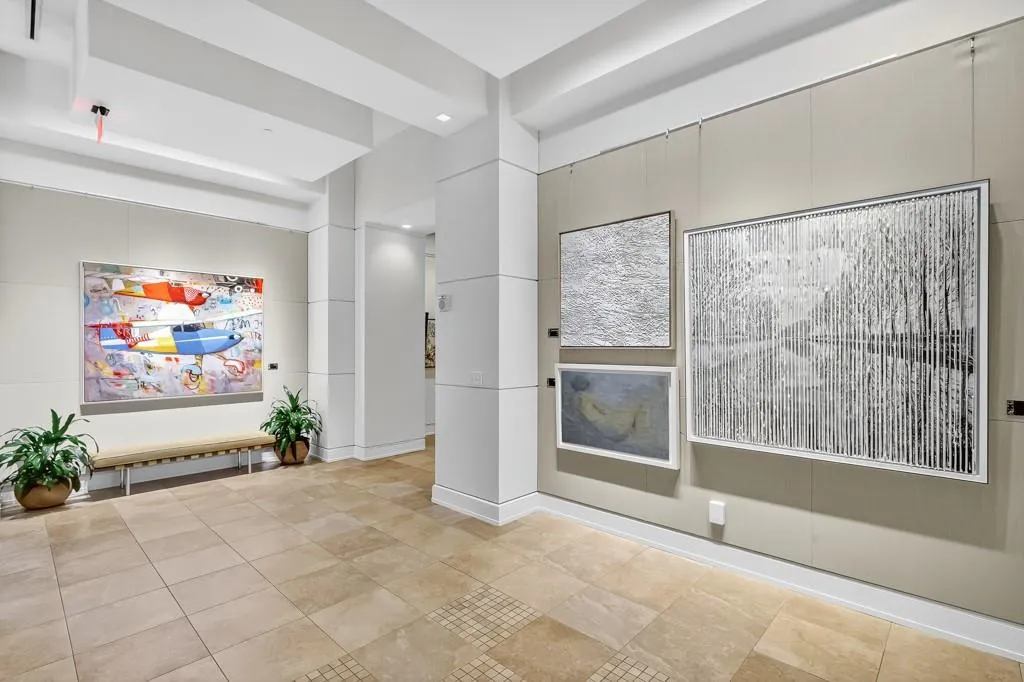 2795 Peachtree Road Ne Unit 1801, Atlanta, Georgia 30305, 2 Bedrooms Bedrooms, ,2 BathroomsBathrooms,Residential,For Sale,2795 Peachtree Road Ne Unit 1801,7627526