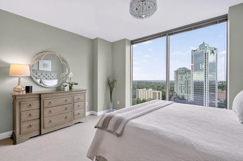 2795 Peachtree Road Ne Unit 1801, Atlanta, Georgia 30305, 2 Bedrooms Bedrooms, ,2 BathroomsBathrooms,Residential,For Sale,2795 Peachtree Road Ne Unit 1801,7627526